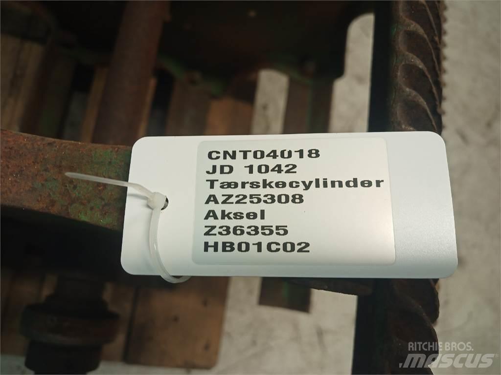 John Deere 1042 Lisävarusteet ja komponentit