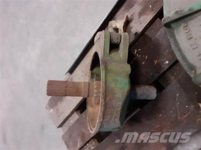 John Deere 1065 Lisävarusteet ja komponentit