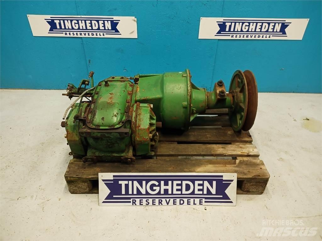 John Deere 1065 Vaihteisto