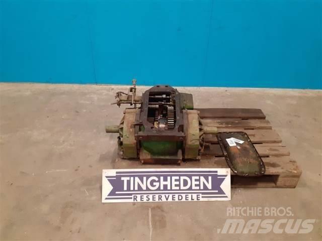 John Deere 1075 Vaihteisto