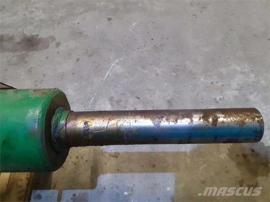 John Deere 1075 Lisävarusteet ja komponentit