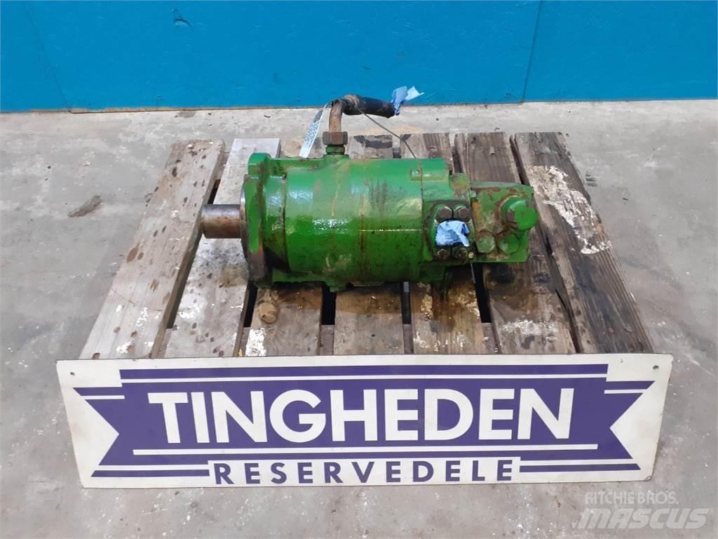 John Deere 1075 Hydrauliikka