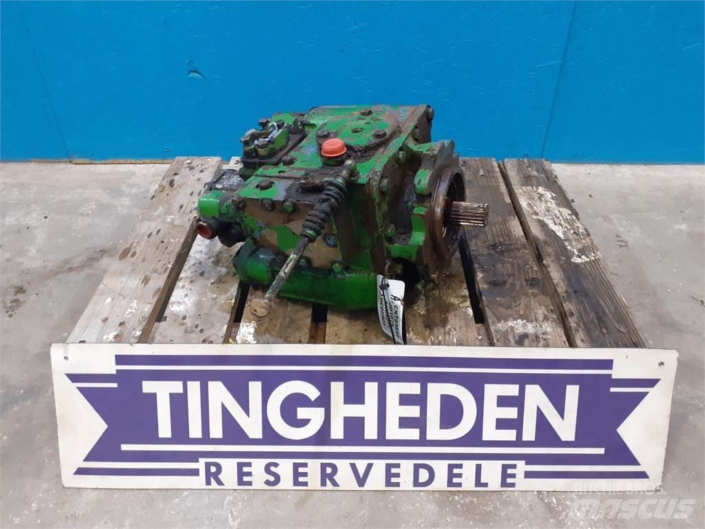 John Deere 1075 Hydrauliikka
