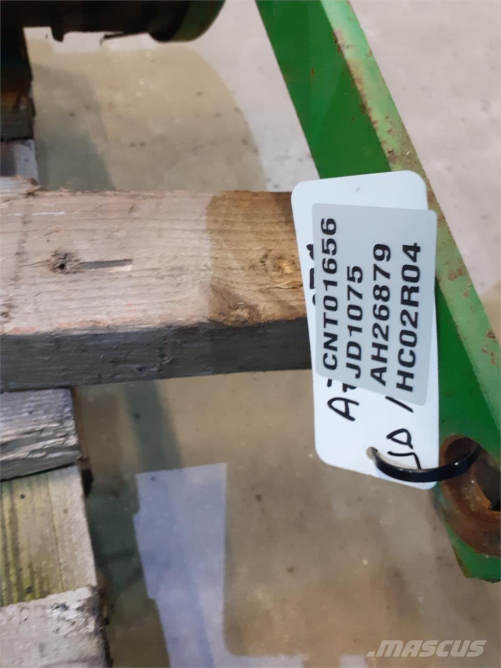 John Deere 1075 Lisävarusteet ja komponentit