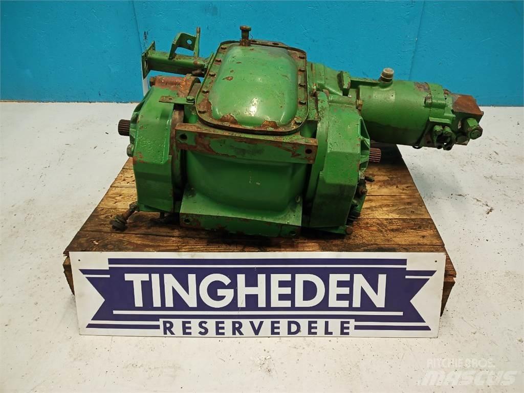 John Deere 1075 Vaihteisto