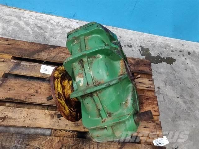 John Deere 1085 Lisävarusteet ja komponentit