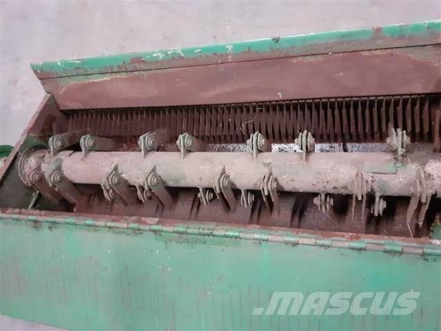 John Deere 1085 Lisävarusteet ja komponentit