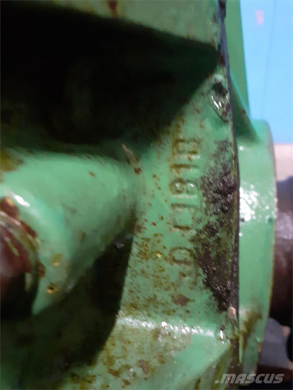 John Deere 1085 Lisävarusteet ja komponentit