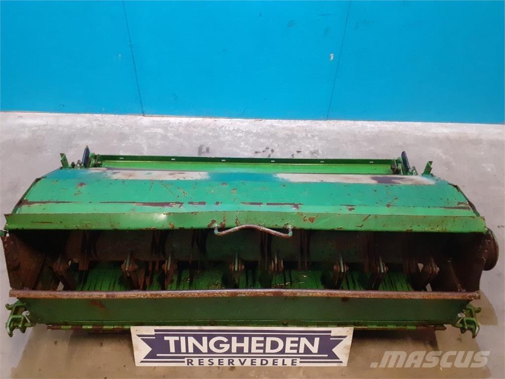 John Deere 1085 Lisävarusteet ja komponentit