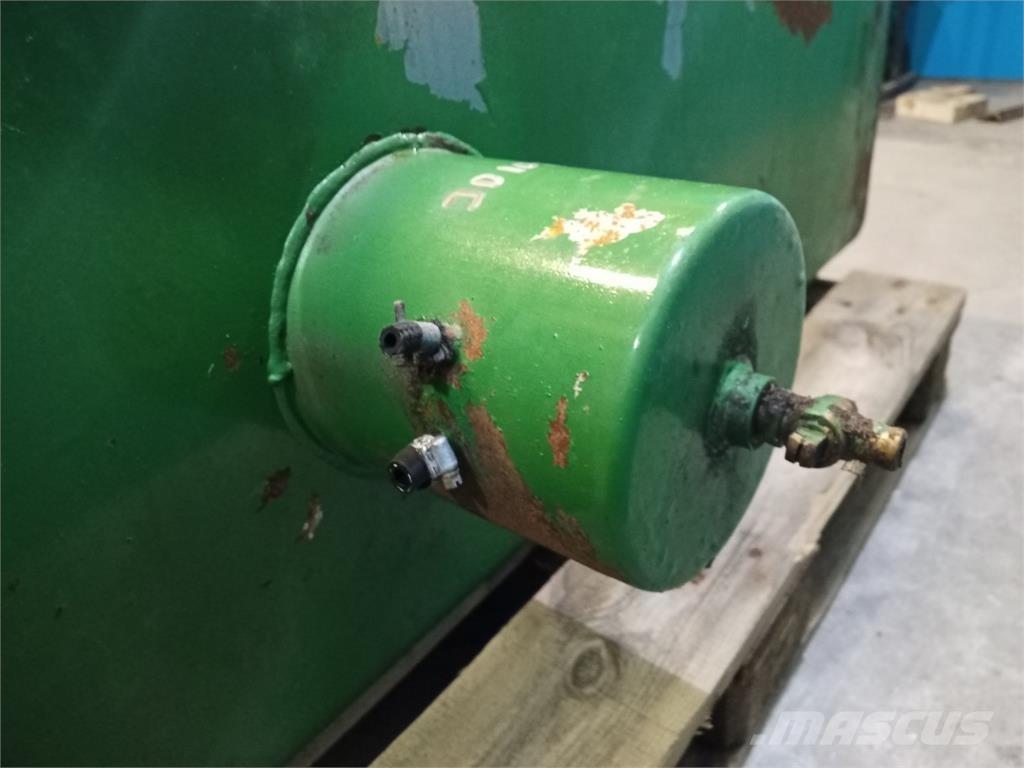 John Deere 1085 Lisävarusteet ja komponentit