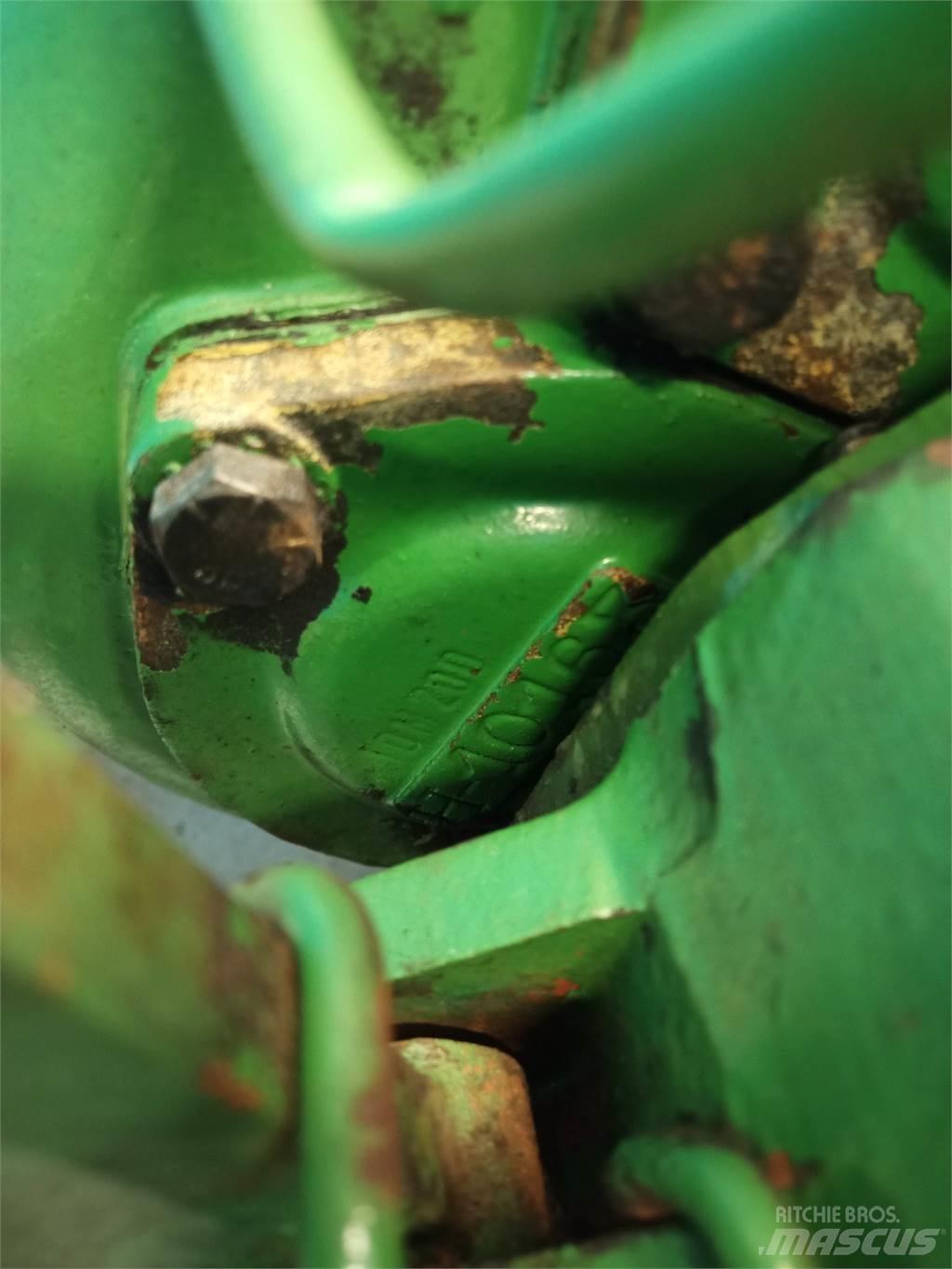 John Deere 1085 Vaihteisto