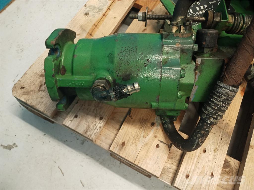 John Deere 1085 Hydrauliikka