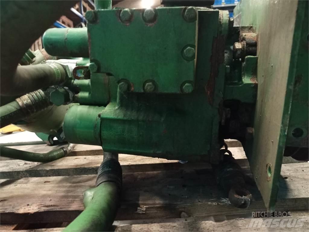 John Deere 1085 Hydrauliikka