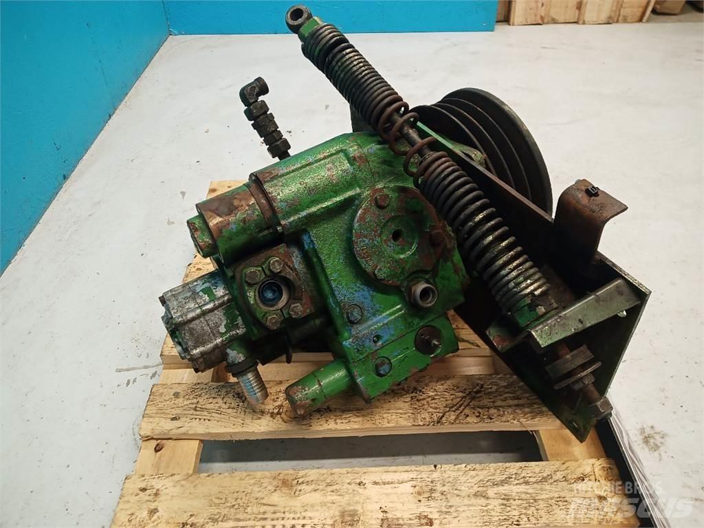 John Deere 1085 Hydrauliikka
