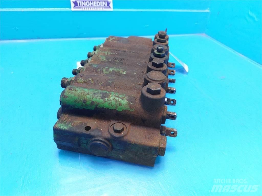 John Deere 1085 Hydrauliikka