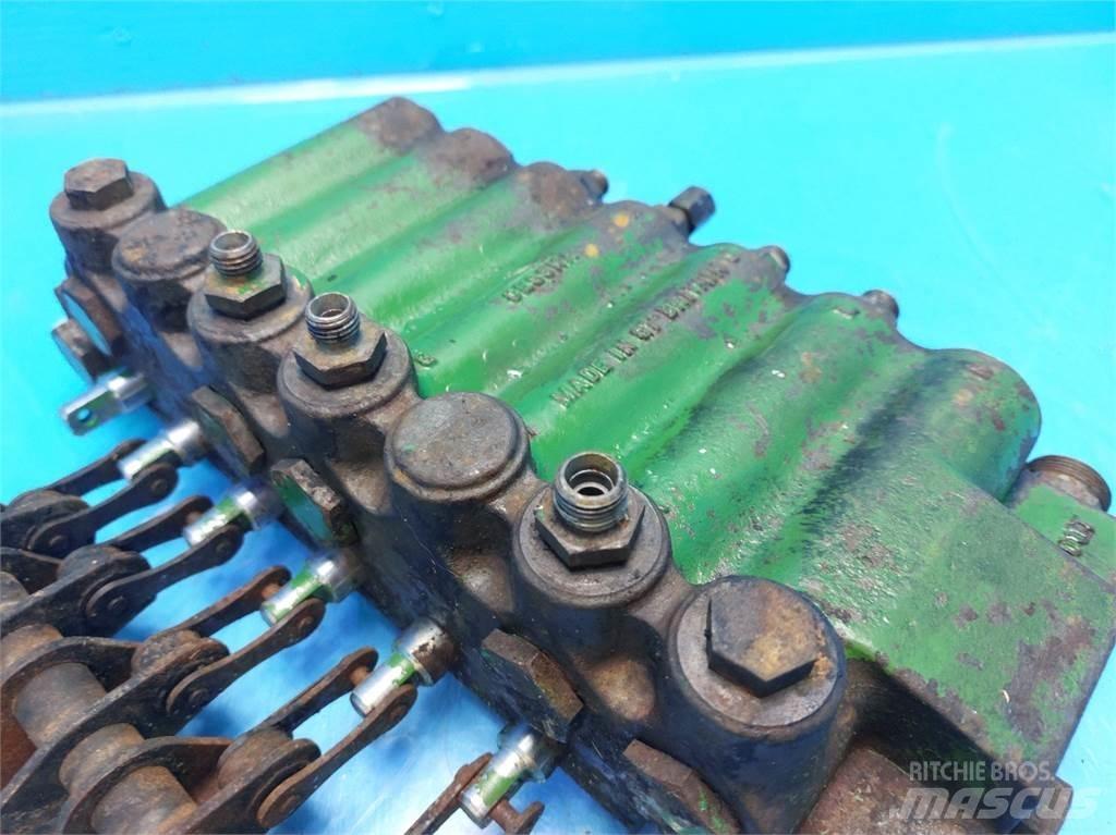 John Deere 1085 Hydrauliikka