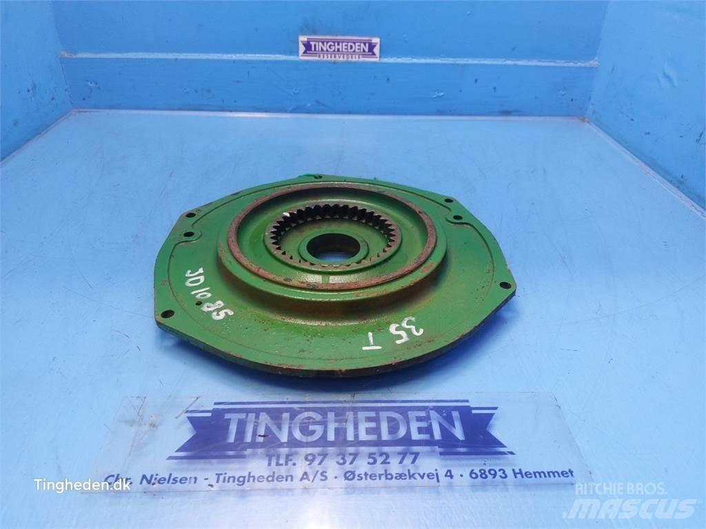 John Deere 1085 Hiekan- ja suolanlevittimet