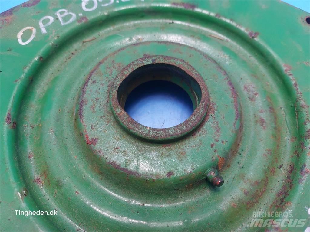 John Deere 1085 Hiekan- ja suolanlevittimet