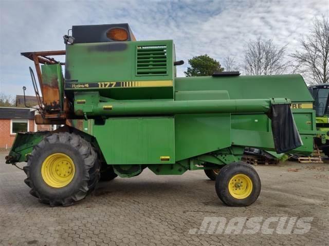 John Deere 1177 Leikkuupuimurit