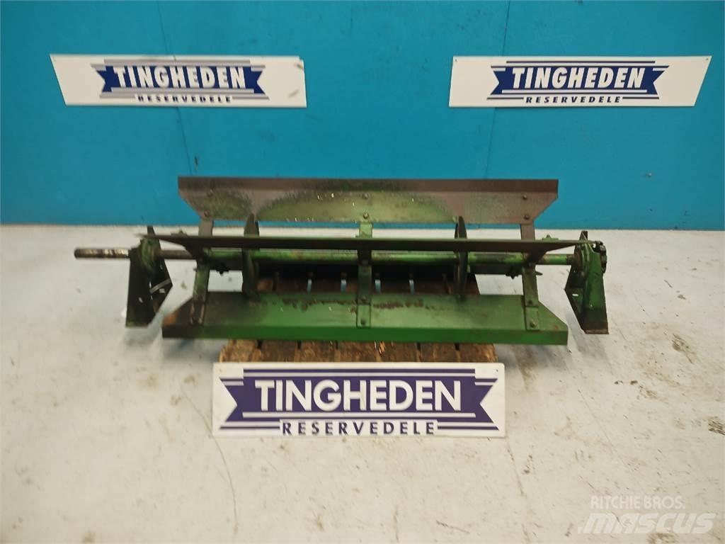 John Deere 1177 Hiekan- ja suolanlevittimet