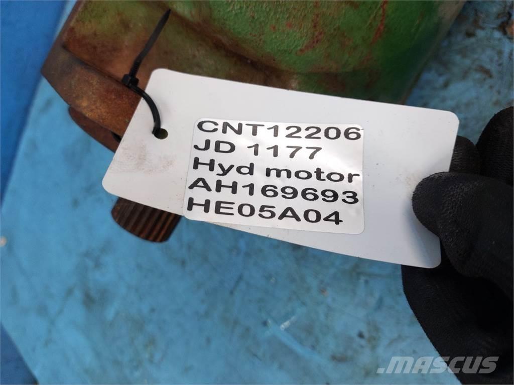 John Deere 1177 Hydrauliikka