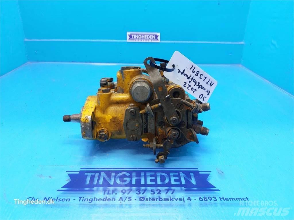 John Deere 2020 Moottorit