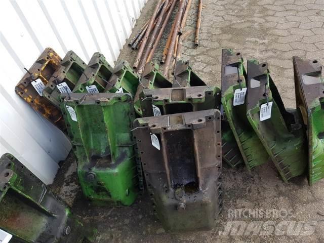 John Deere 2030 Moottorit