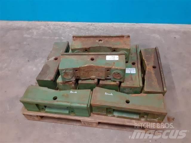 John Deere 2040 Etupainot