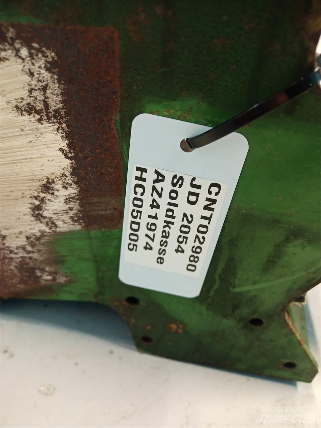 John Deere 2054 Hiekan- ja suolanlevittimet