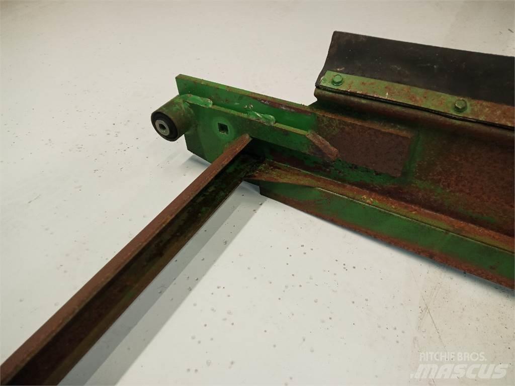 John Deere 2054 Hiekan- ja suolanlevittimet