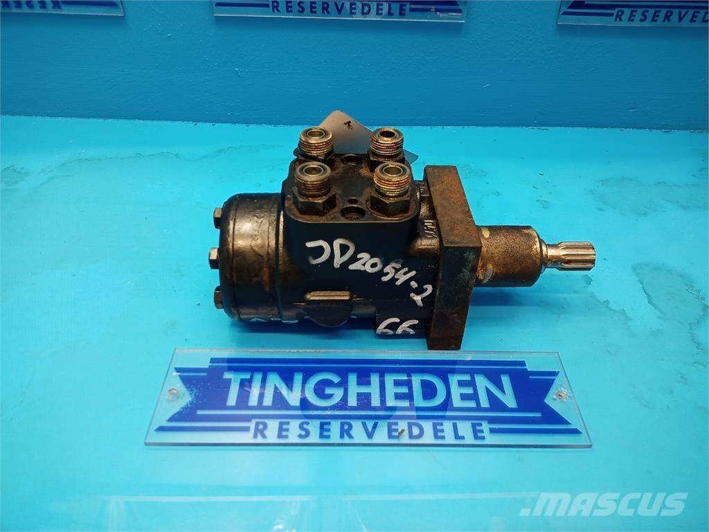 John Deere 2054 Hydrauliikka