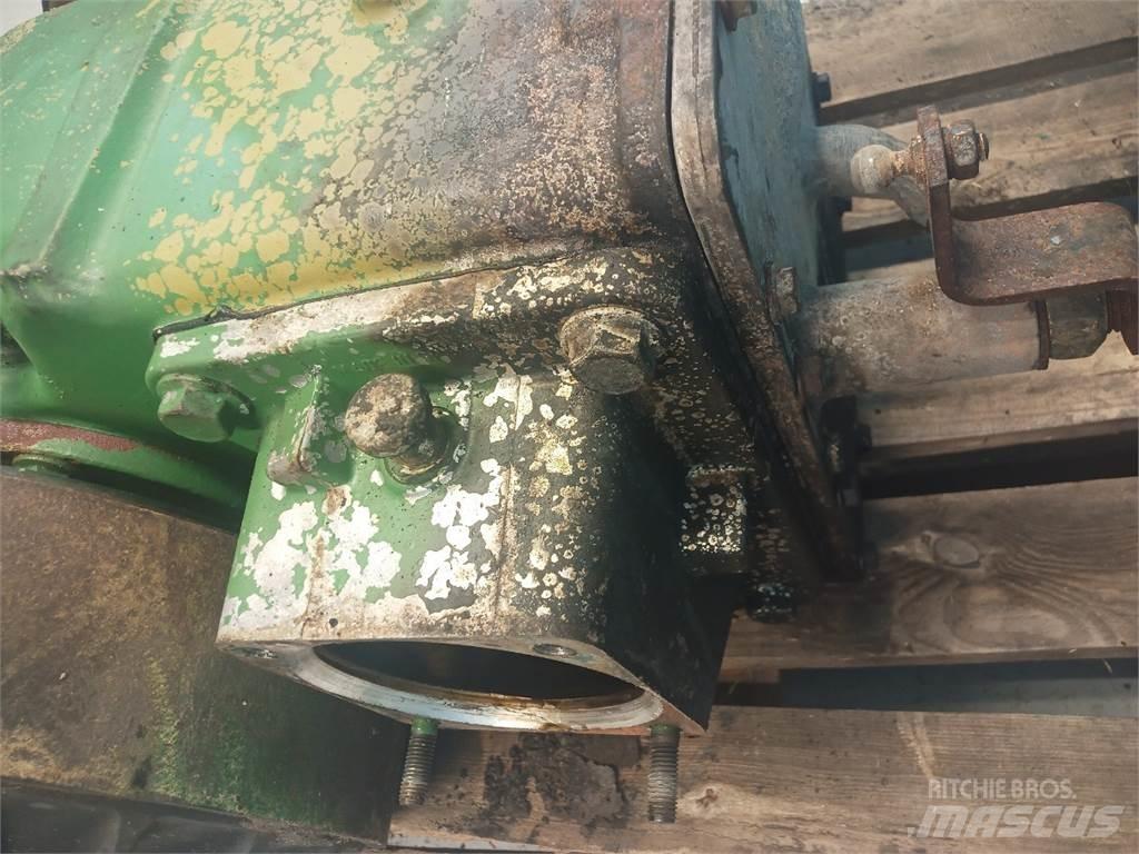 John Deere 2066 Vaihteisto