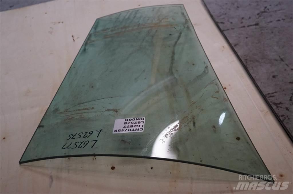 John Deere 2250 Ohjaamo ja sisusta