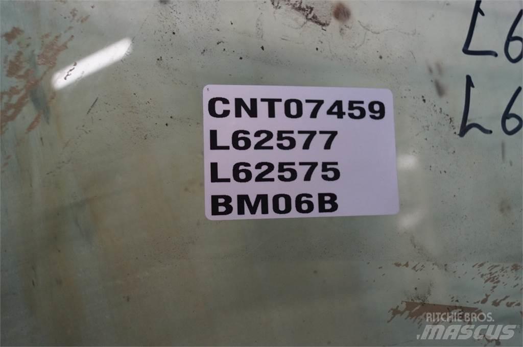 John Deere 2250 Ohjaamo ja sisusta