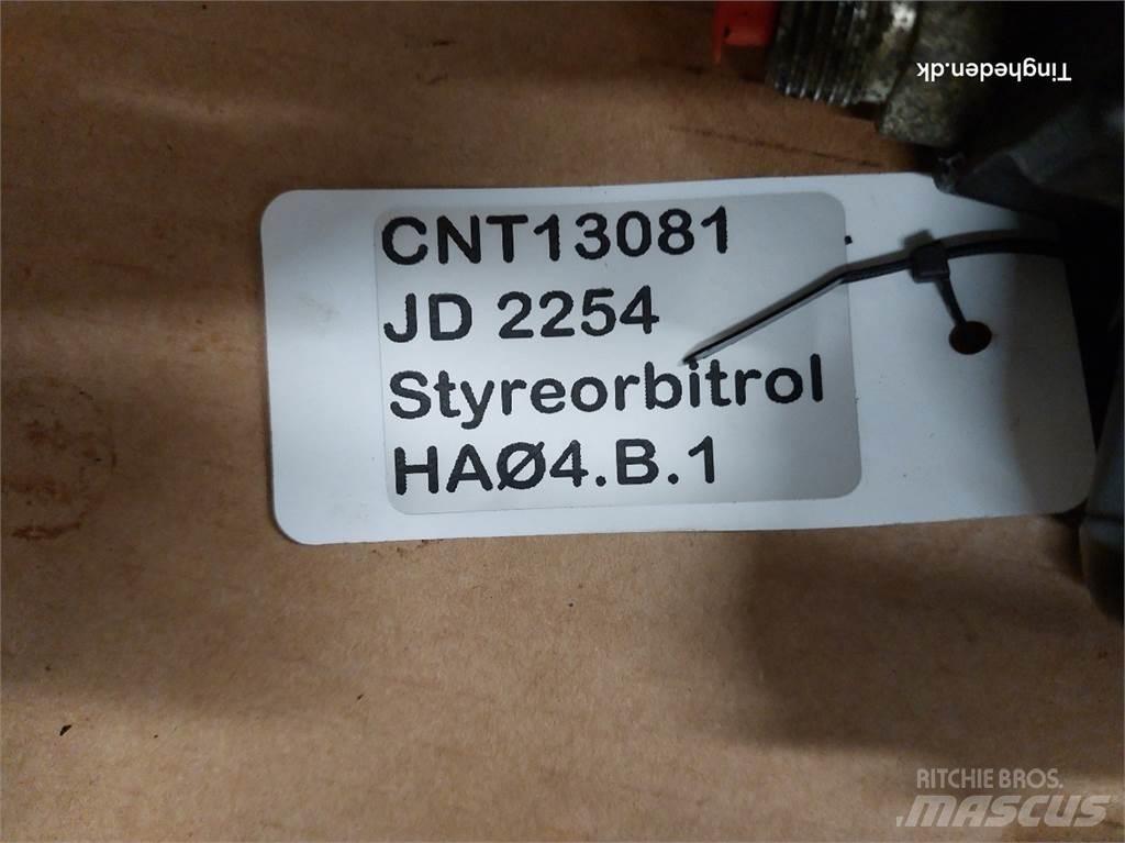 John Deere 2254 Hydrauliikka