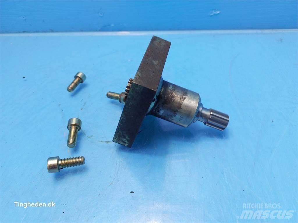 John Deere 2254 Hydrauliikka