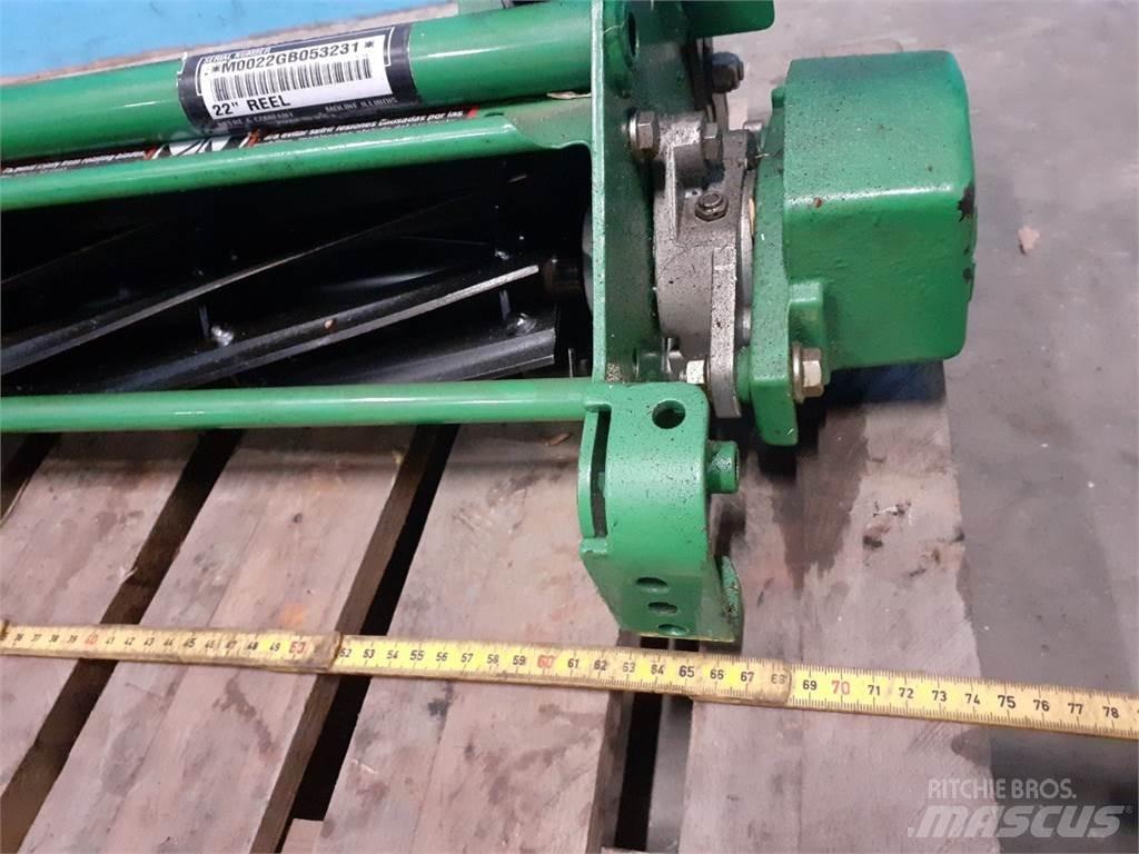 John Deere 2500 Robottiruohonleikkurit