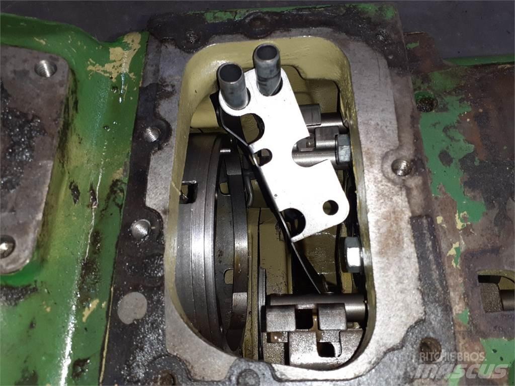 John Deere 2840 Vaihteisto