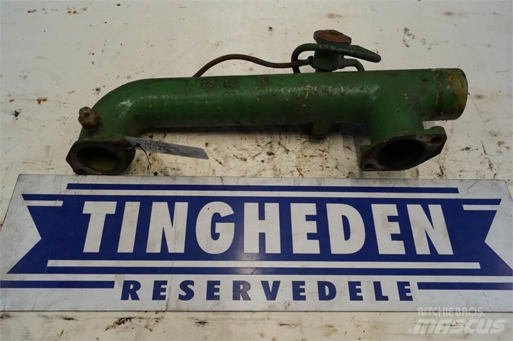 John Deere 2840 Moottorit