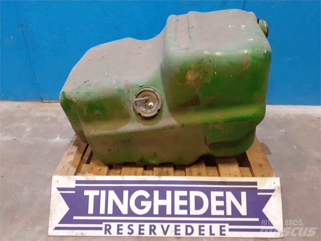 John Deere 2940 Lisävarusteet ja komponentit