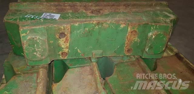 John Deere 3040 Etupainot