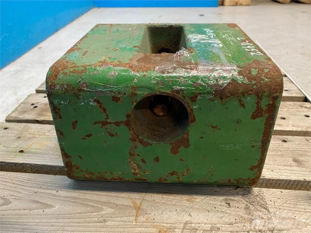 John Deere 3040 Etupainot