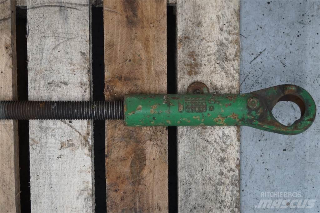 John Deere 3040 Lisävarusteet ja komponentit