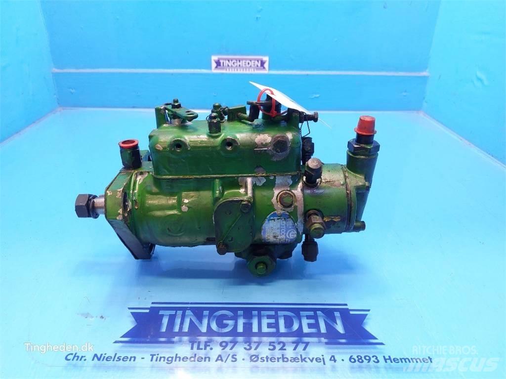 John Deere 3040 Moottorit