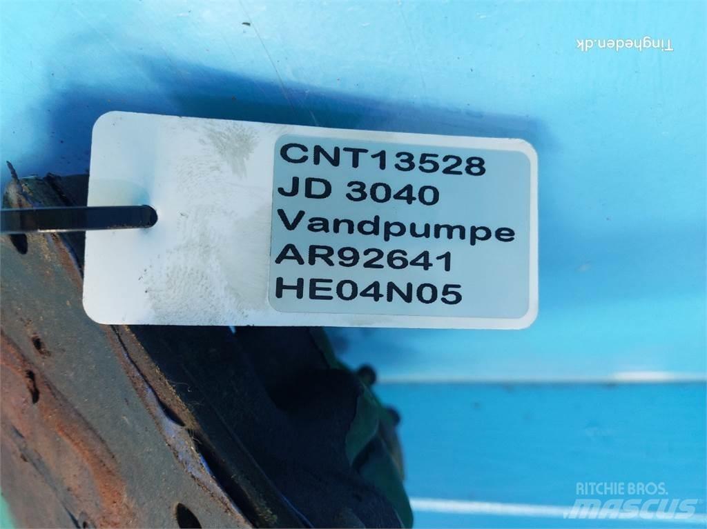 John Deere 3040 Moottorit