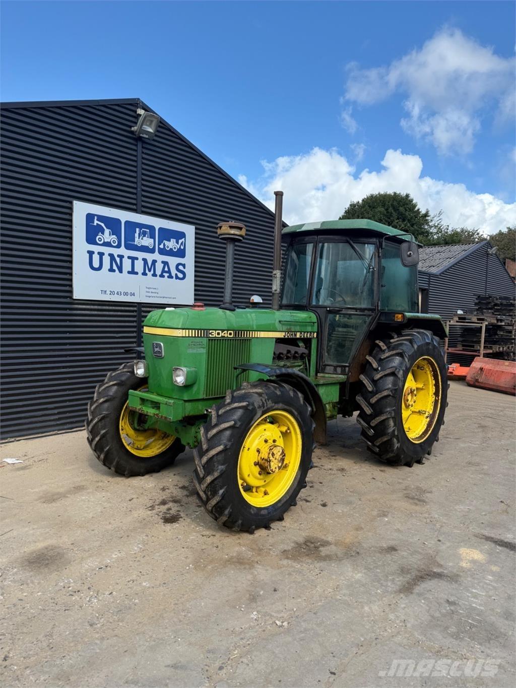 John Deere 3040 Traktorit