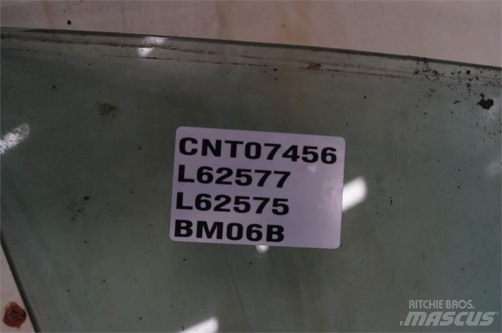 John Deere 3050 Ohjaamo ja sisusta