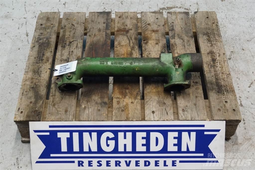 John Deere 3140 Moottorit
