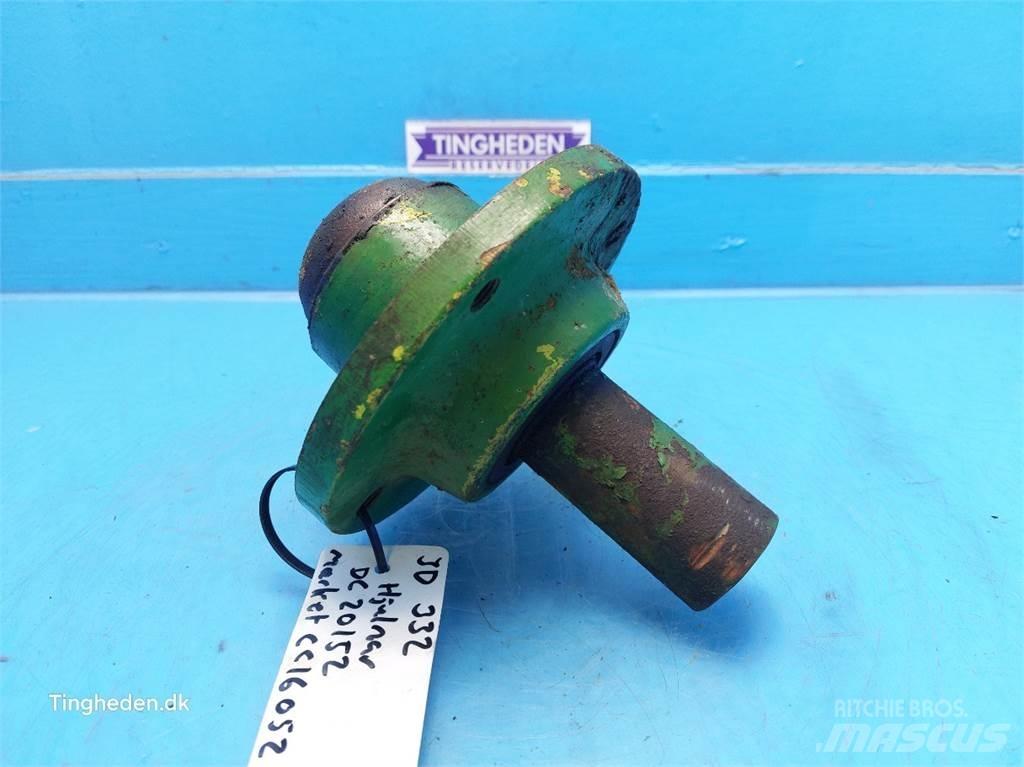 John Deere 332 Akselit