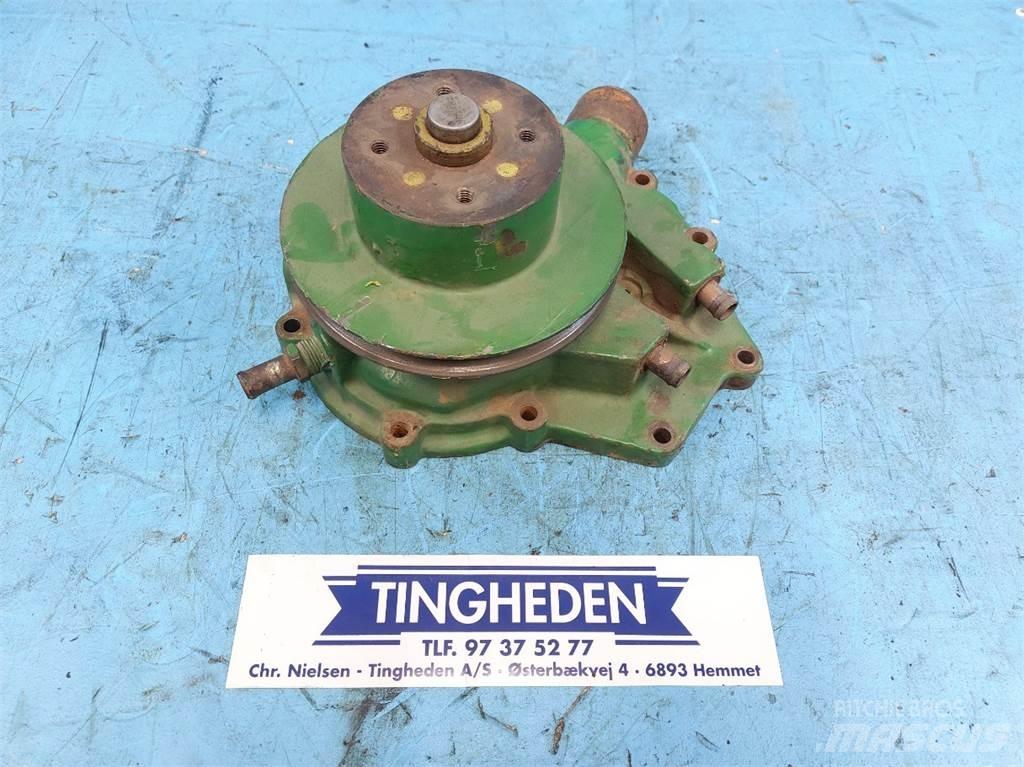 John Deere 3640 Moottorit